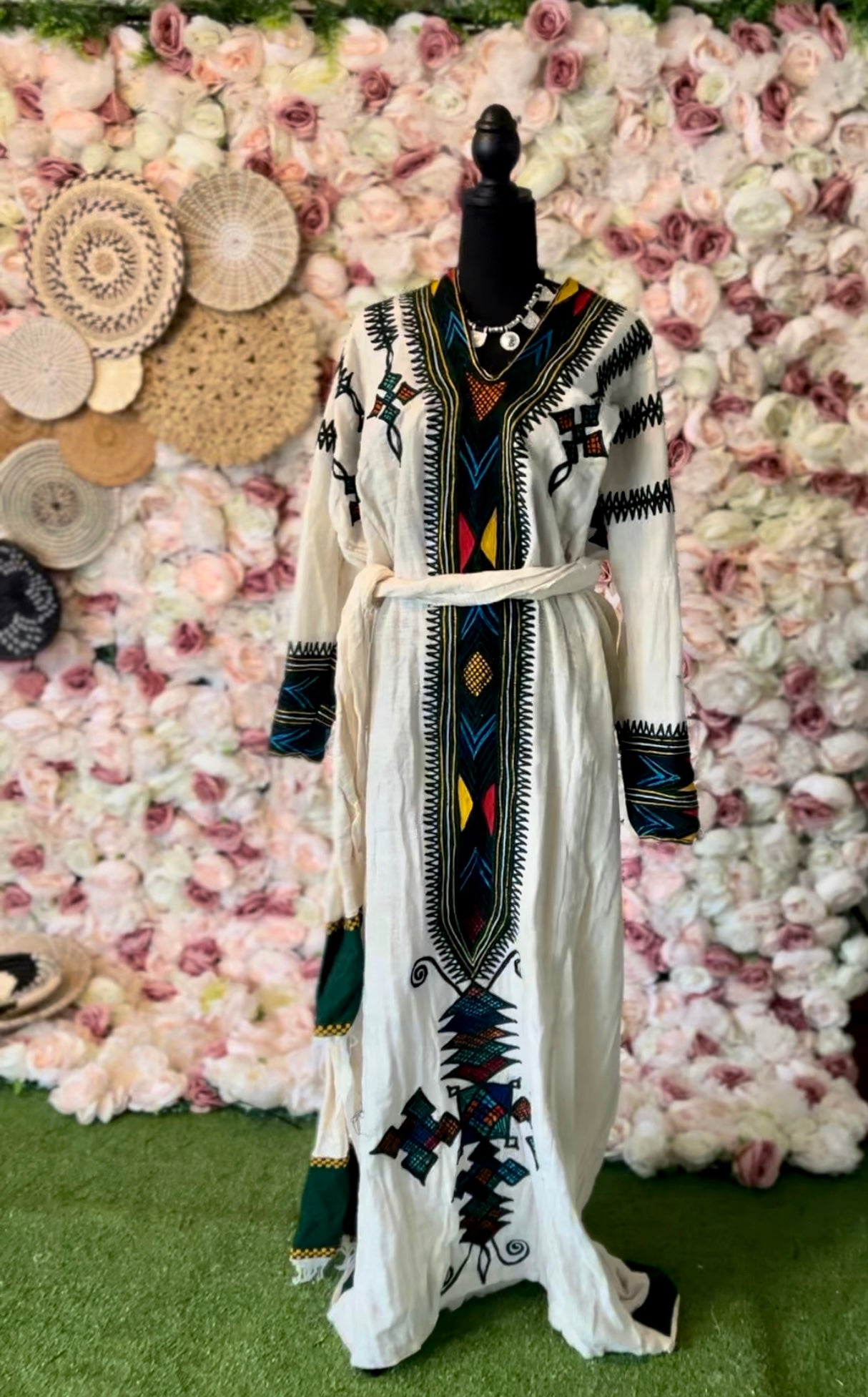 Aynamit • Ethiopian Gondar Amhara Traditional 100% Handmade (Fetil - ቀጭን ፈትል) Free Size Dress